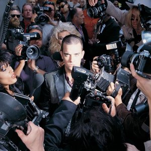 Robbie Williams-Life Thru a Lens (1997)
